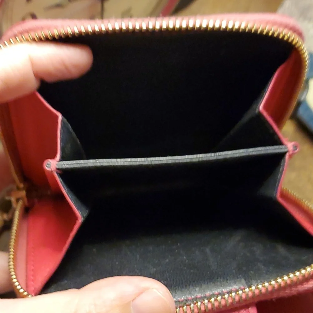 Yves Saint Laurent wallet - Picture 12 of 12